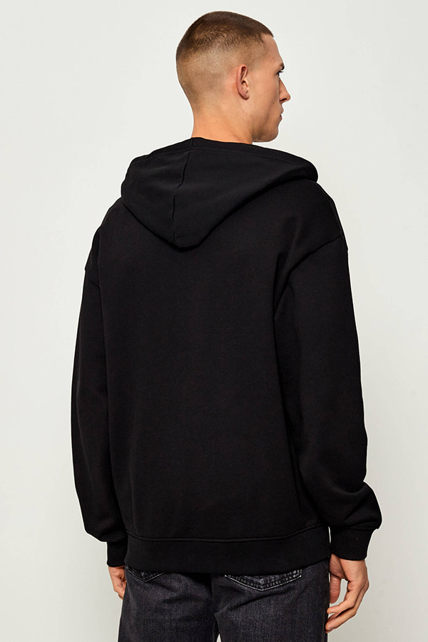 ΖΑΚΕΤΑ HUGO - 001 ΜΑΥΡΟ